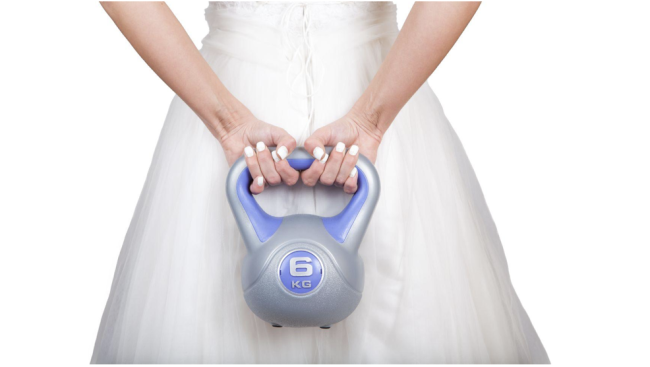 Wondering when to buy a wedding dress while planning to lose weight? This guide explains the best time to shop based on your weight loss goals.
