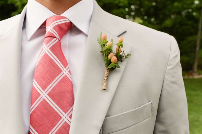 Modern Coral Tie With Simple Boutonniere