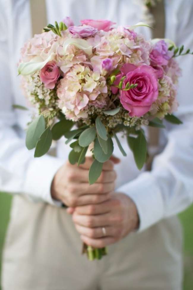 Pink bridal bouquet