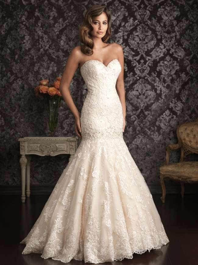 Strapless Lace Mermaid Gown