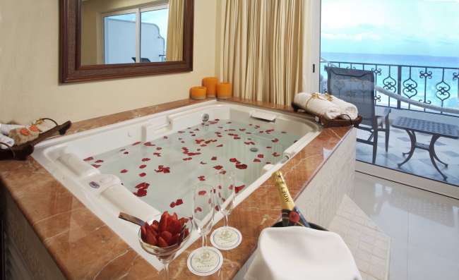 Jacuzzi suites with ocean views