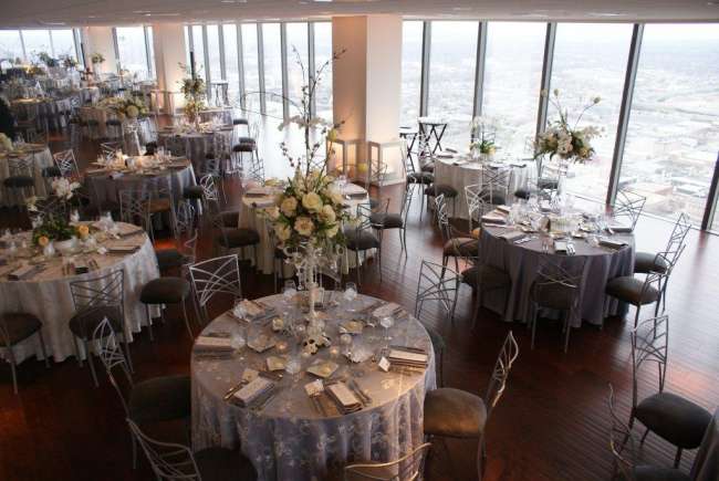 Classic Wedding Reception in Modern Space