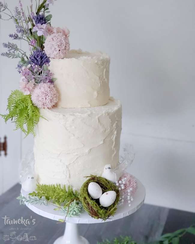 2 Tier Wedding Cake 