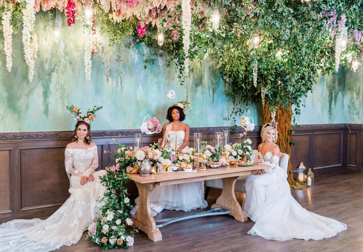 Discover the Phoenix Lounge at Becker's Bridal | WeddingDay Magazine