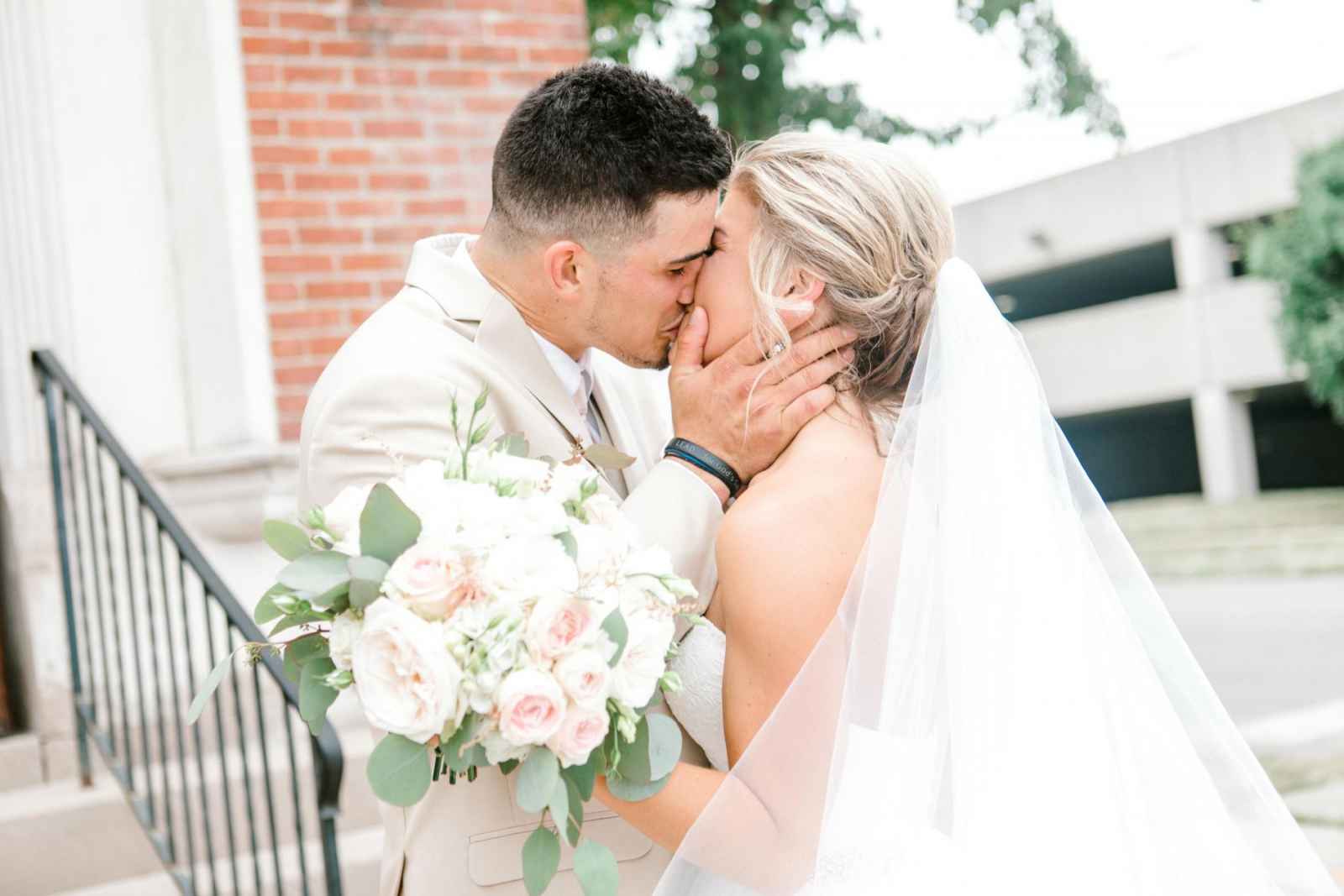 The Wedding Story of Jackie and Drue Tranquill | WeddingDay Magazine