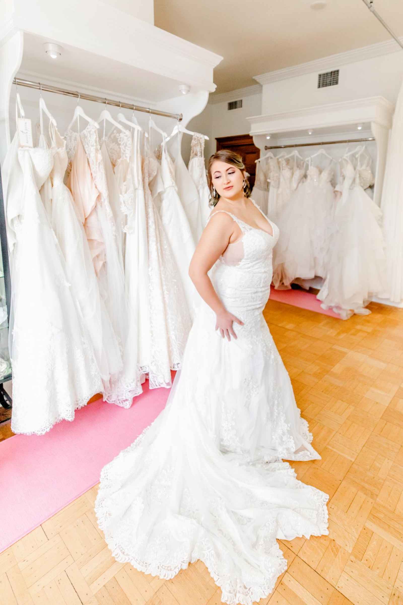 Find Your Dream Wedding Dress in Fort Wayne, Indiana: A WeddingDay ...