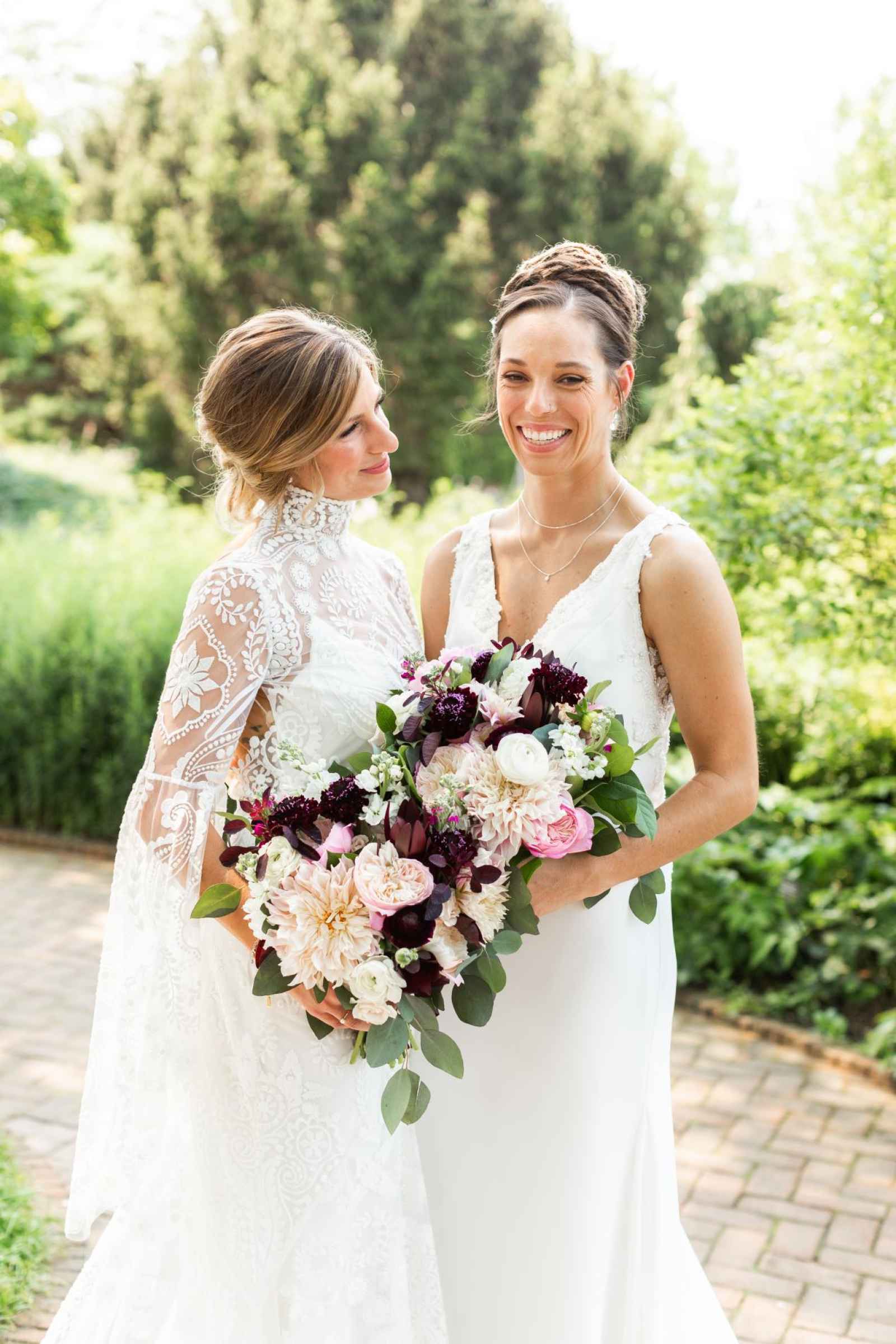 A Chicago Floral Fairytale: The Real Wedding of Taylor and Jen Kelly ...