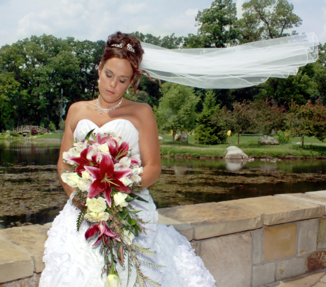 Bride with draping bouquet