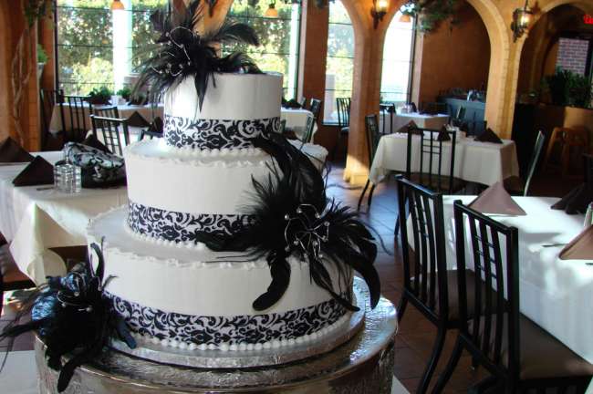 Feathery Black and White Cake