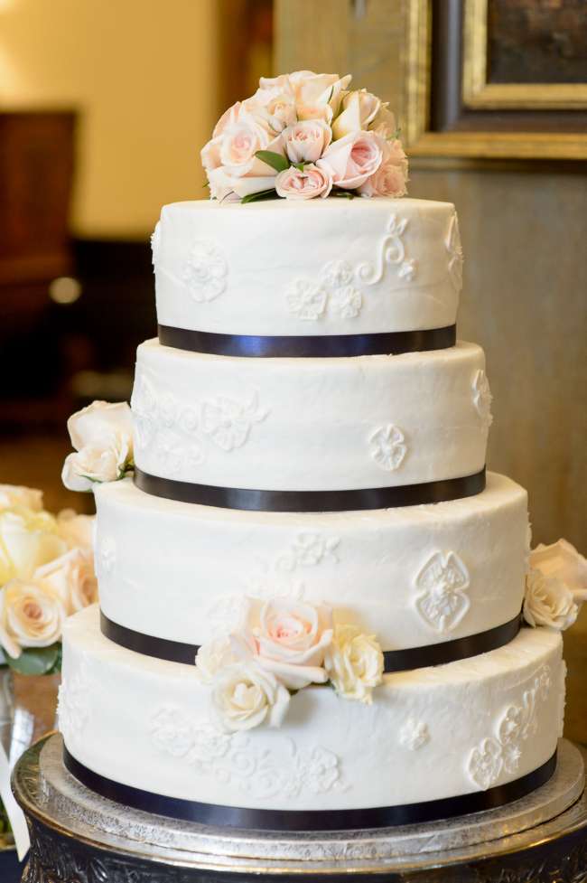 Classic Four-TIered Cake With Blush Flowers