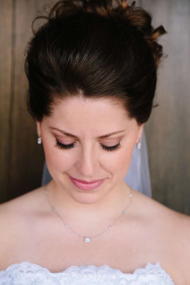 Beautiful eye makeup on bride