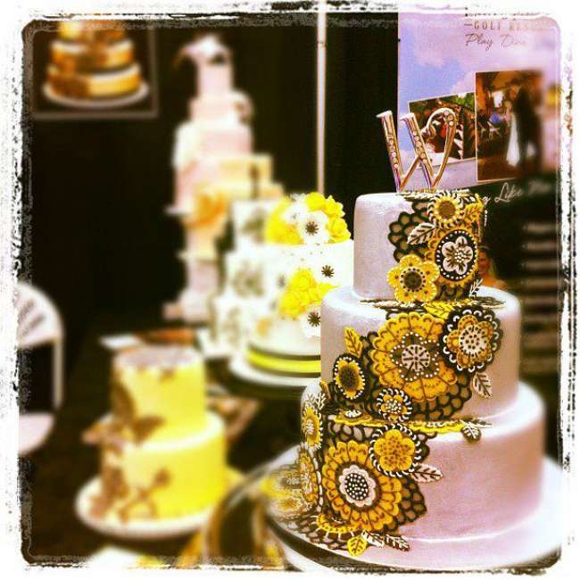 Wedding cake featuring intricate detail